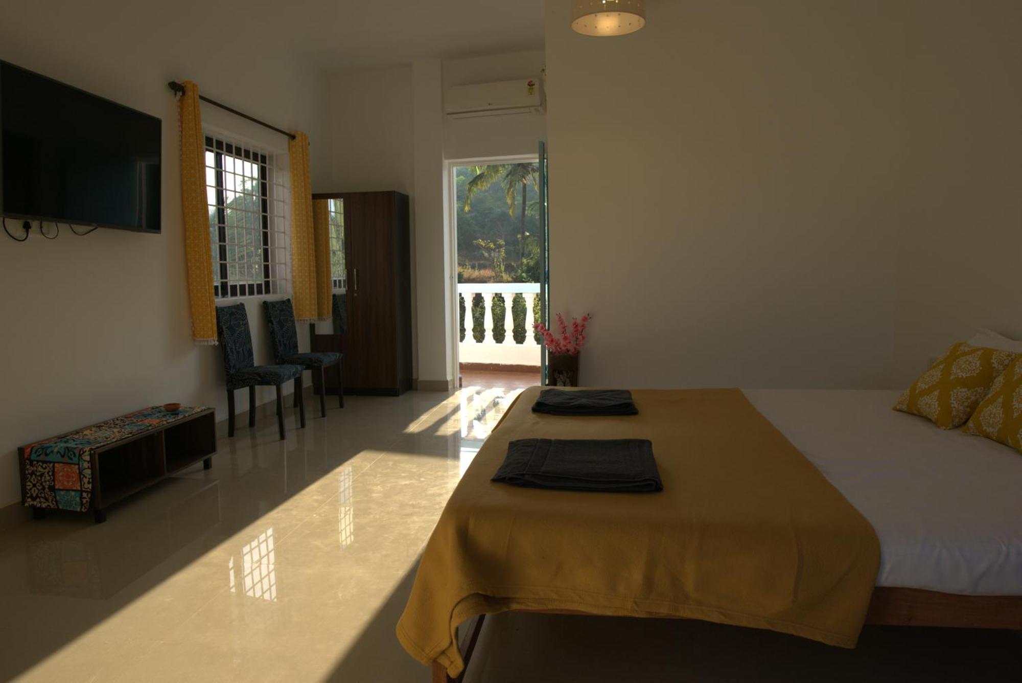 Iksa Resort Mandrem